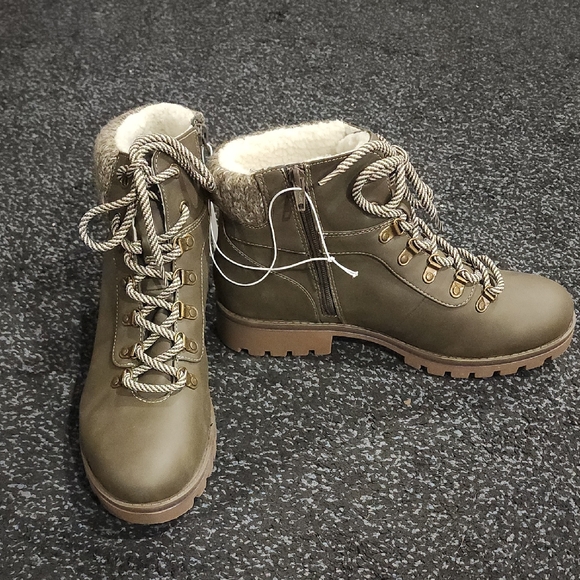 Falls Creek Shoes - Falls Creek Ankle Boot NWT